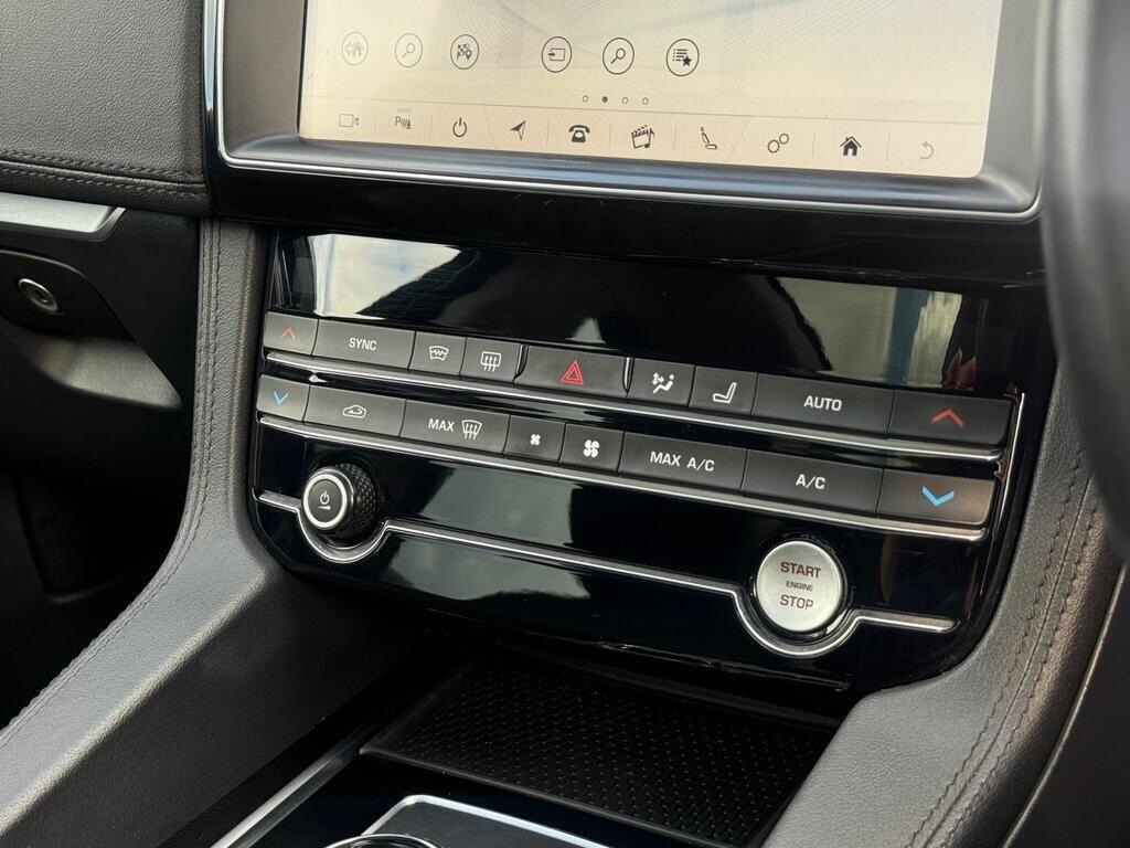 Used Jaguar F-Pace 2019 for sale - 76160985: Photo 41