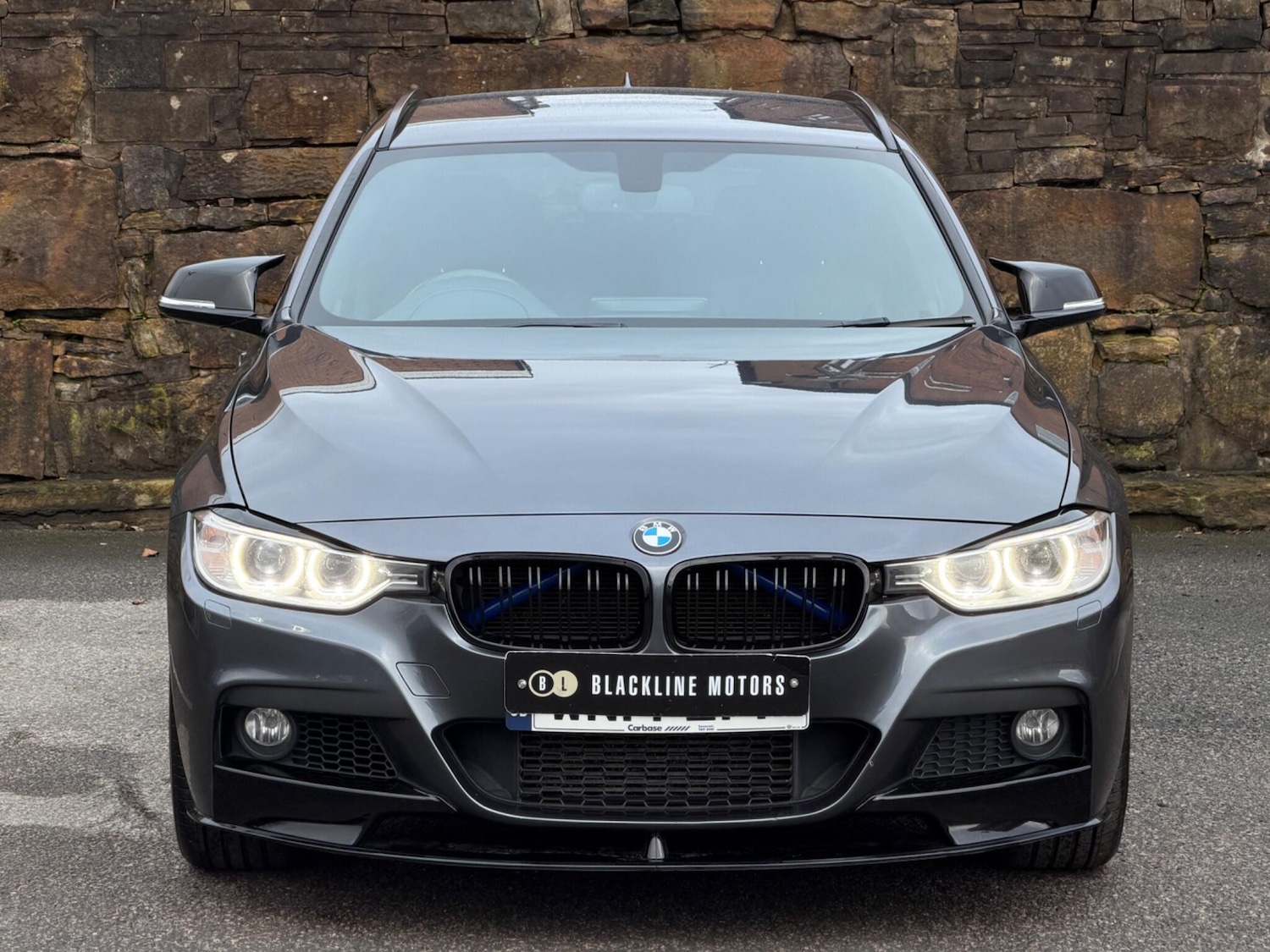 Used BMW 3 Series 2014 for sale - 77050170: Photo 2