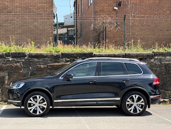 Used Volkswagen Touareg 2016 for sale - 79188123: Photo