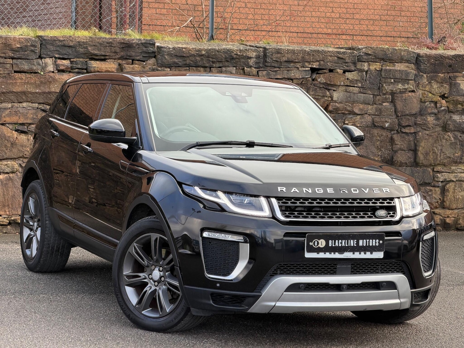 Used Land Rover Range Rover Evoque 2018 for sale - 76549653: Photo 1