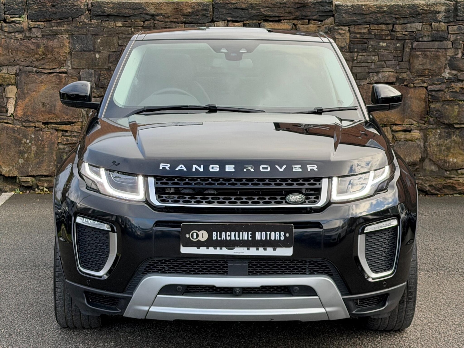 Used Land Rover Range Rover Evoque 2018 for sale - 76549653: Photo 2