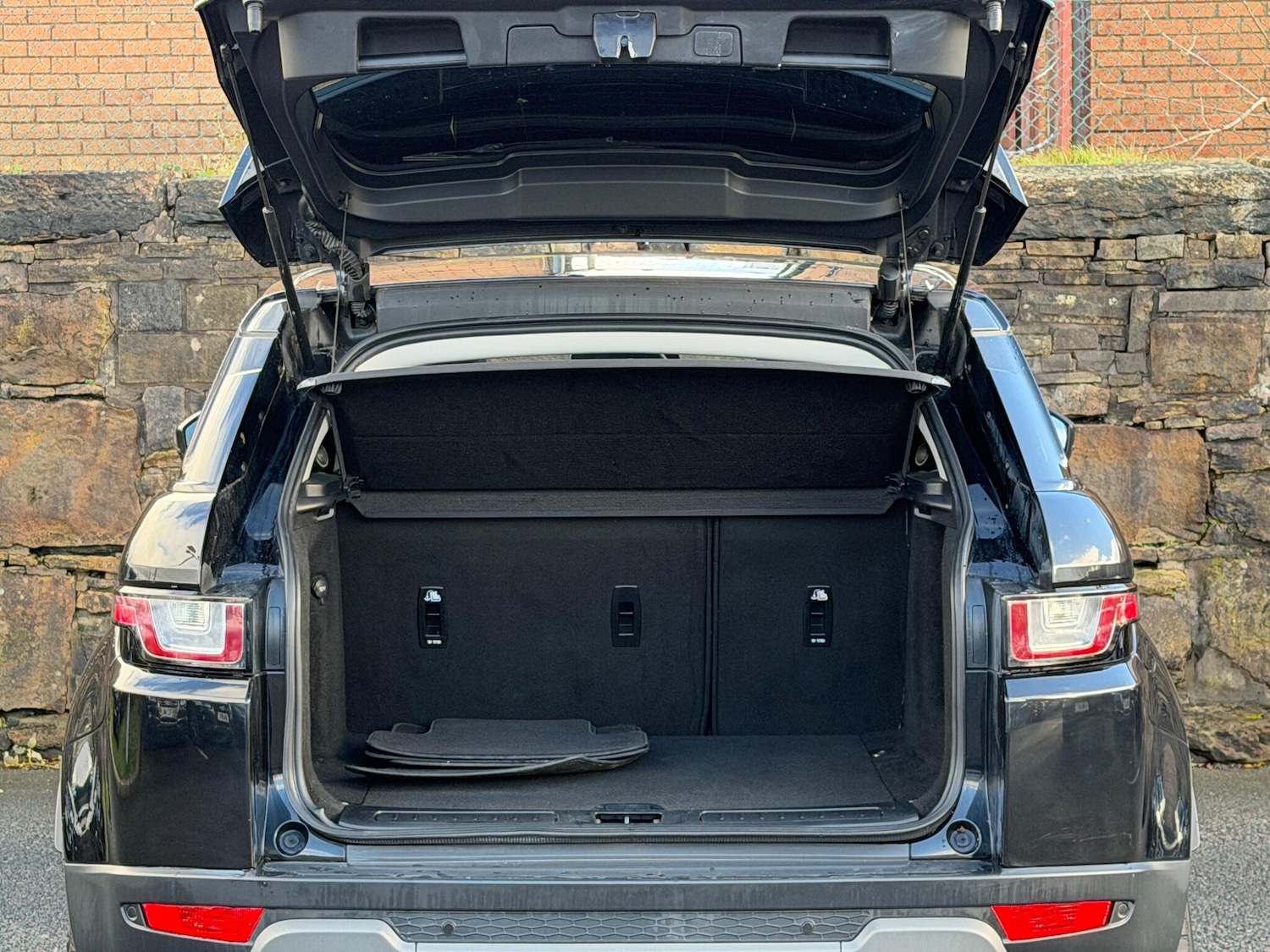 Used Land Rover Range Rover Evoque 2018 for sale - 76549653: Photo 22