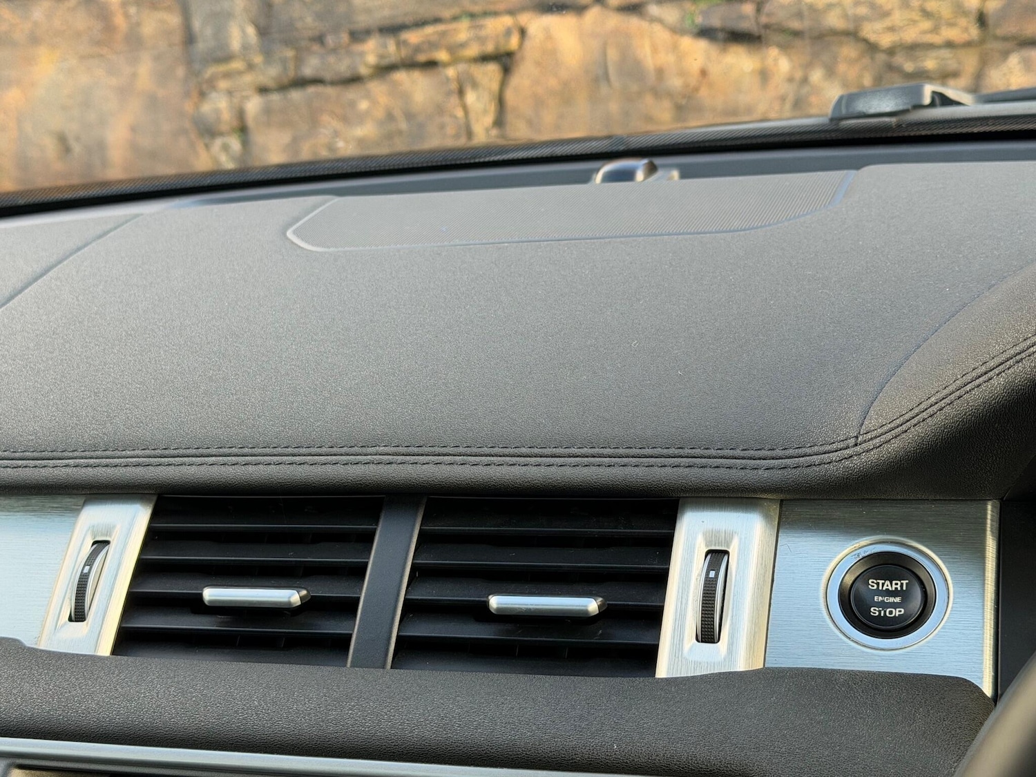 Used Land Rover Range Rover Evoque 2018 for sale - 76549653: Photo 29