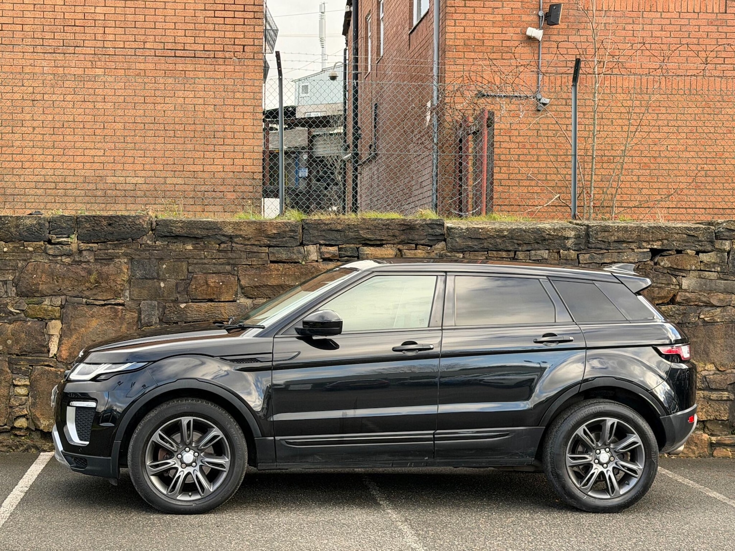 Used Land Rover Range Rover Evoque 2018 for sale - 76549653: Photo 4