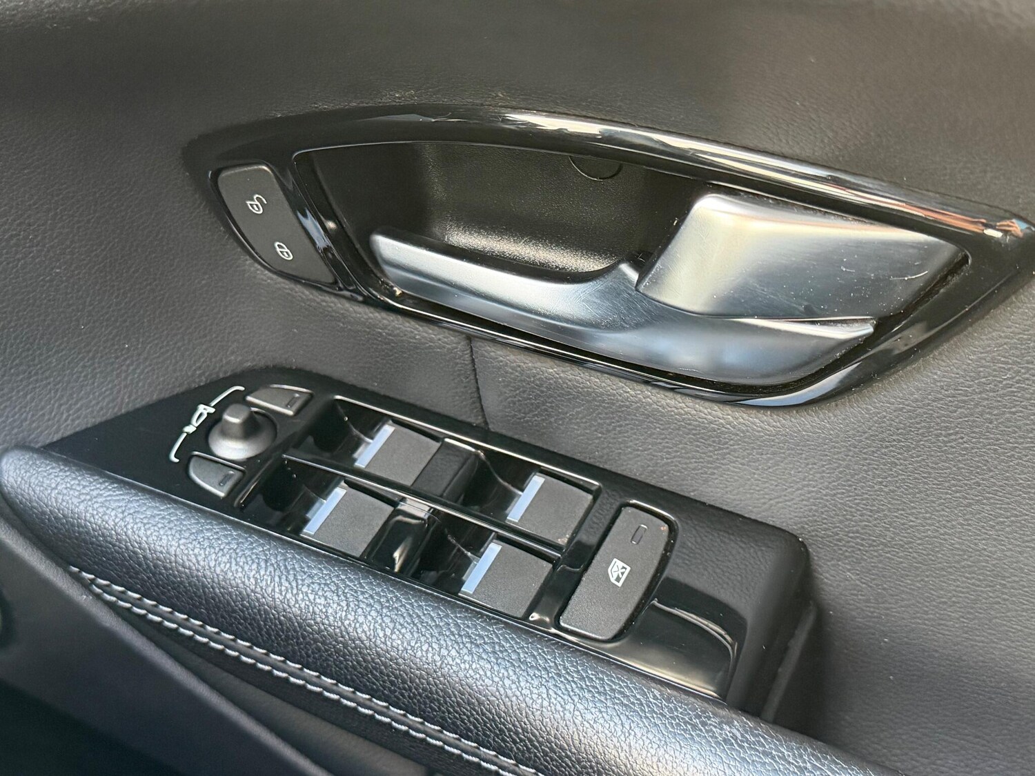 Used Land Rover Range Rover Evoque 2018 for sale - 76549653: Photo 42