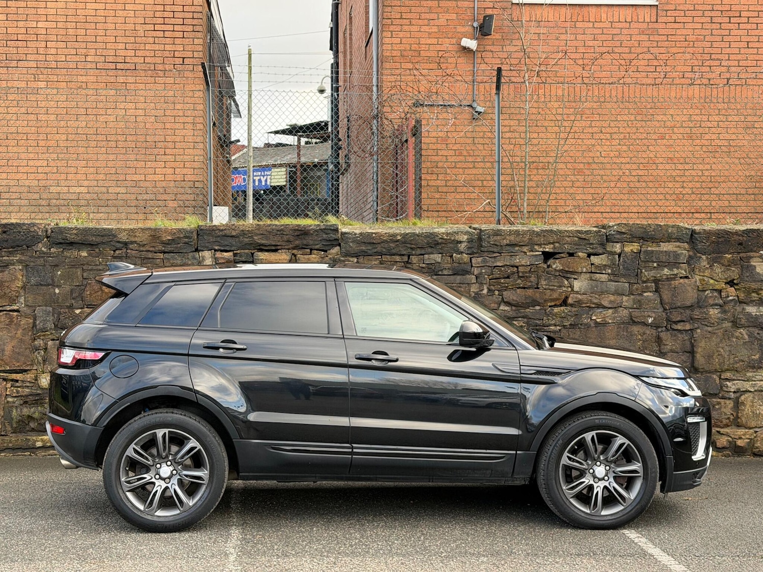 Used Land Rover Range Rover Evoque 2018 for sale - 76549653: Photo 8