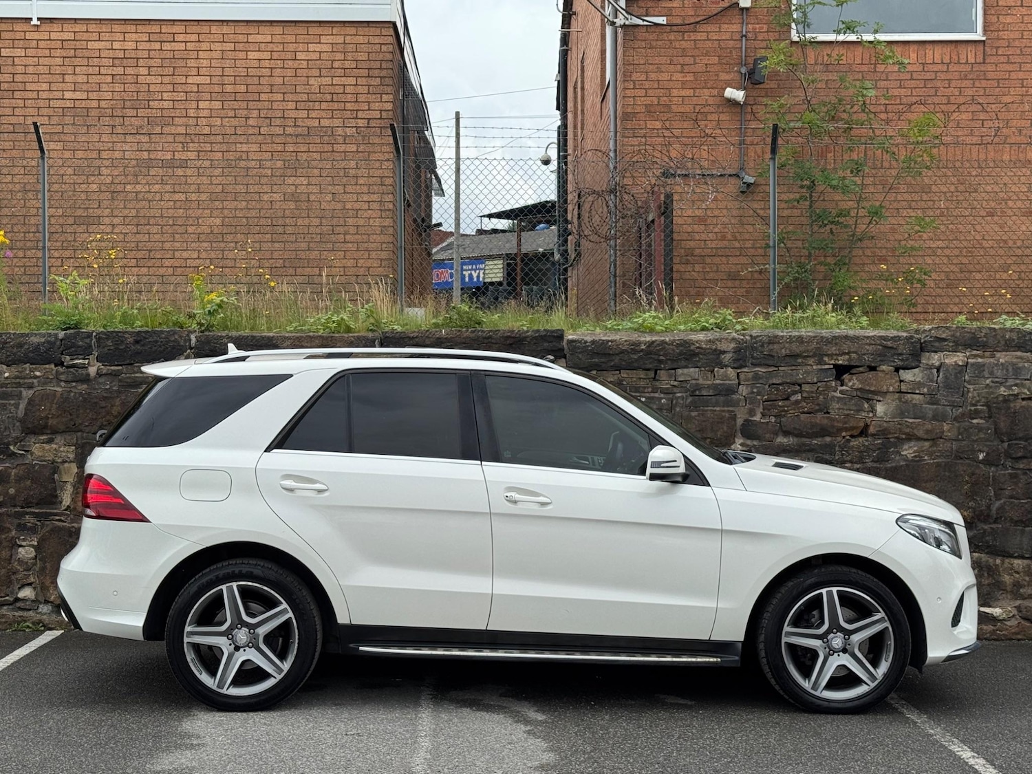 Used Mercedes-Benz GLE 2017 for sale - 77625637: Photo 8