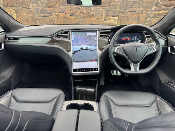 Used Tesla Model S 2015 for sale - 76161136: Photo 11