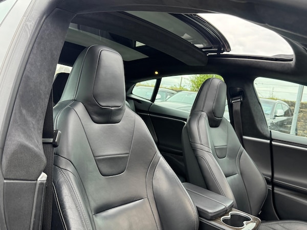 Used Tesla Model S 2015 for sale - 76161136: Photo 19