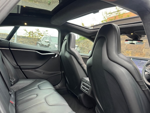 Used Tesla Model S 2015 for sale - 76161136: Photo 20