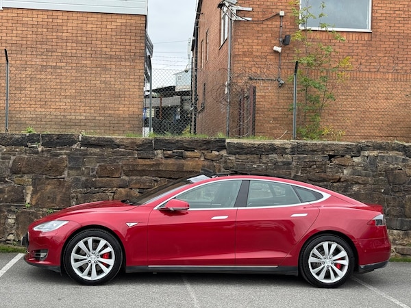 Used Tesla Model S 2015 for sale - 76161136: Photo 4