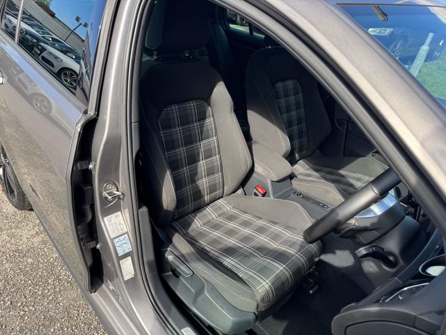 Used Volkswagen Golf 2015 for sale - 77793746: Photo 16