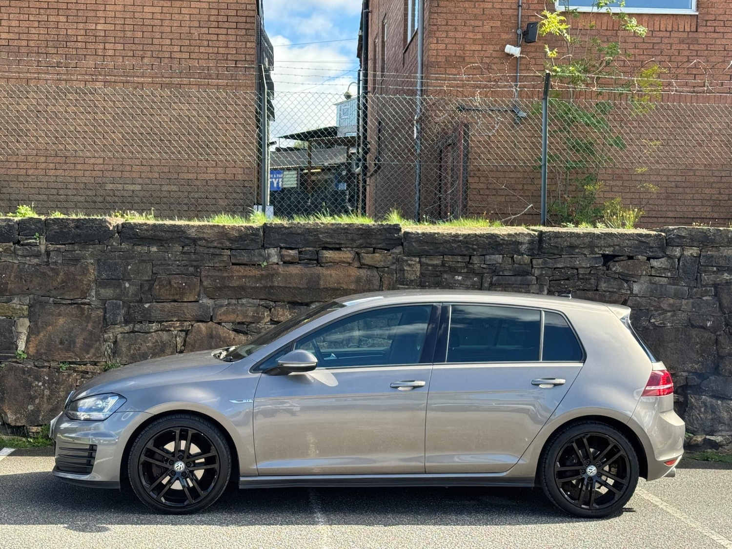 Used Volkswagen Golf 2015 for sale - 77793746: Photo 4