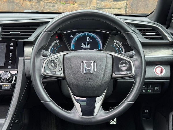 Used Honda Civic 2017 for sale - 76161118: Photo 28