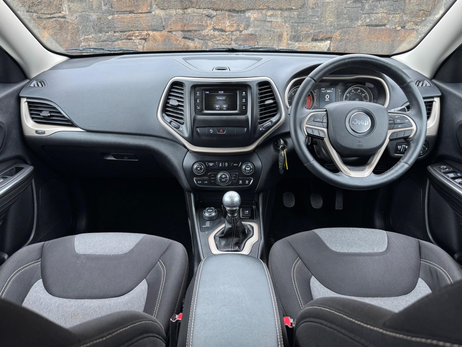 Used Jeep Cherokee 2015 for sale - 76161056: Photo 10