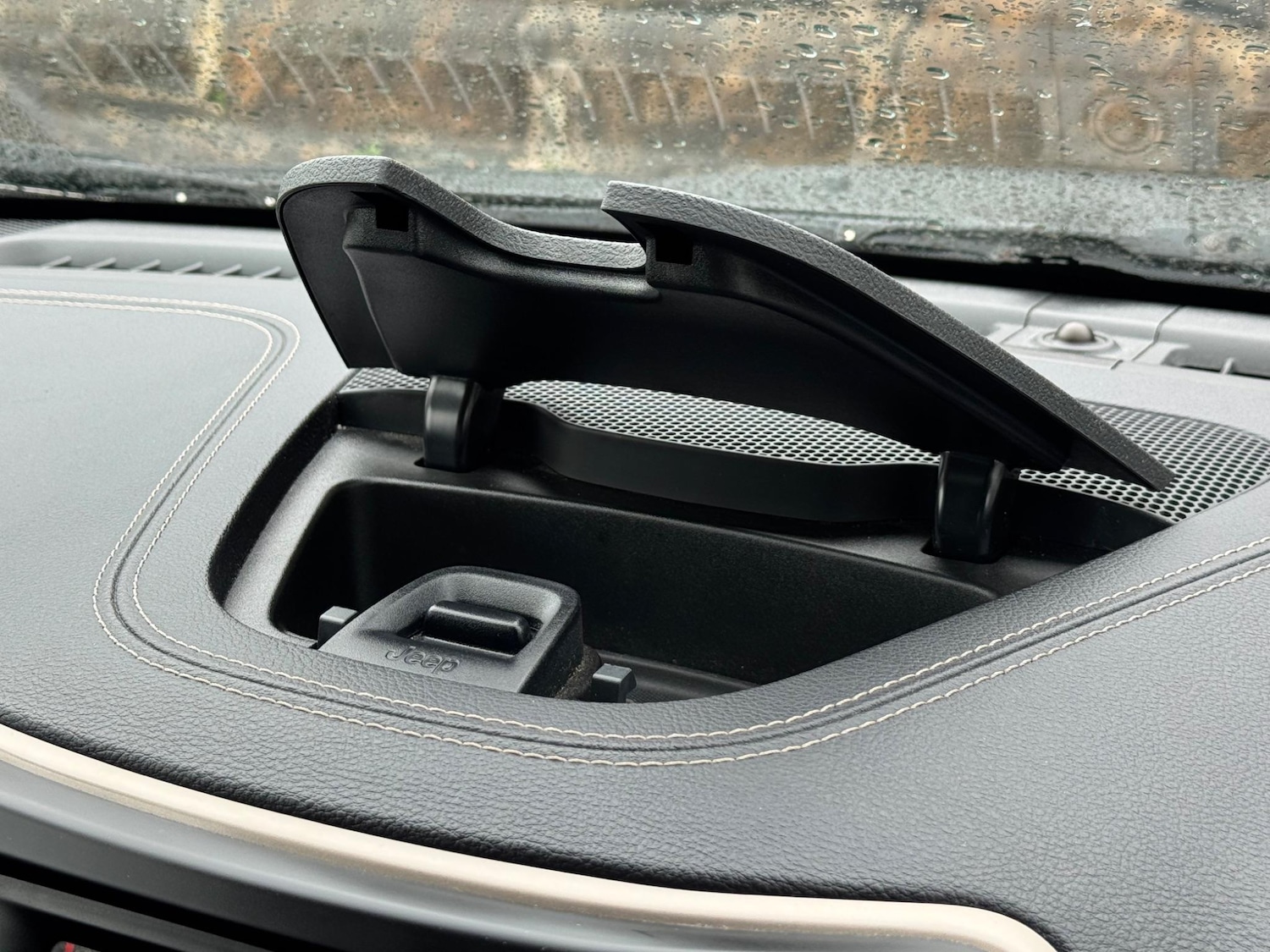 Used Jeep Cherokee 2015 for sale - 76161056: Photo 27