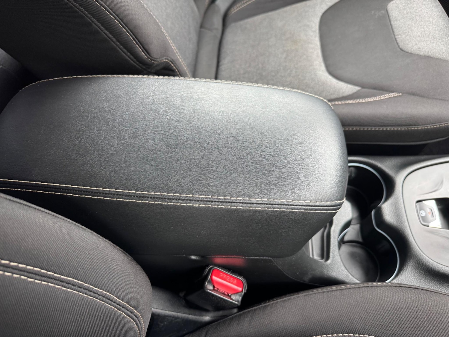 Used Jeep Cherokee 2015 for sale - 76161056: Photo 41