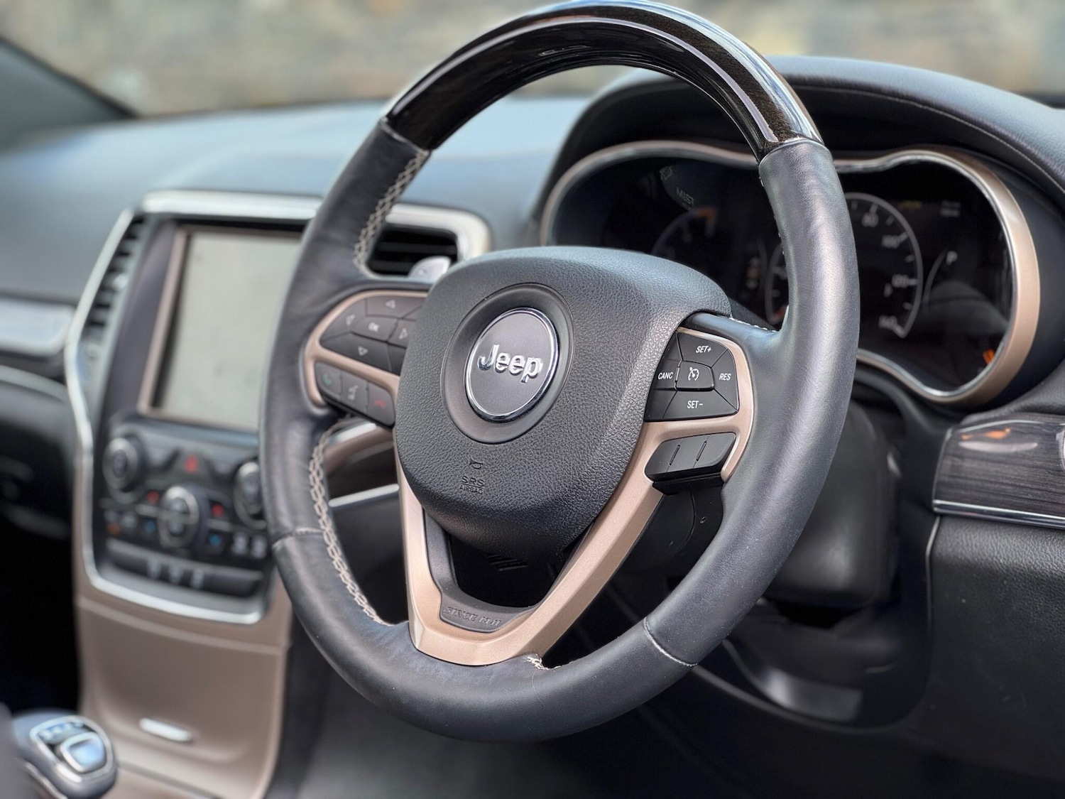 Used Jeep Grand Cherokee 2014 for sale - 76161116: Photo 14