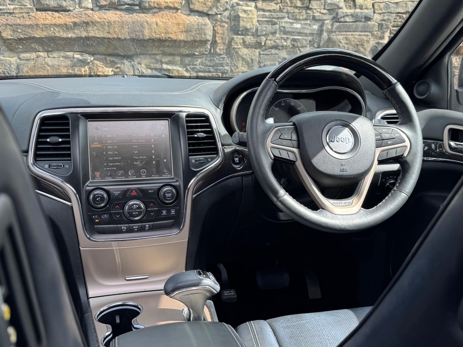 Used Jeep Grand Cherokee 2014 for sale - 76161116: Photo 26