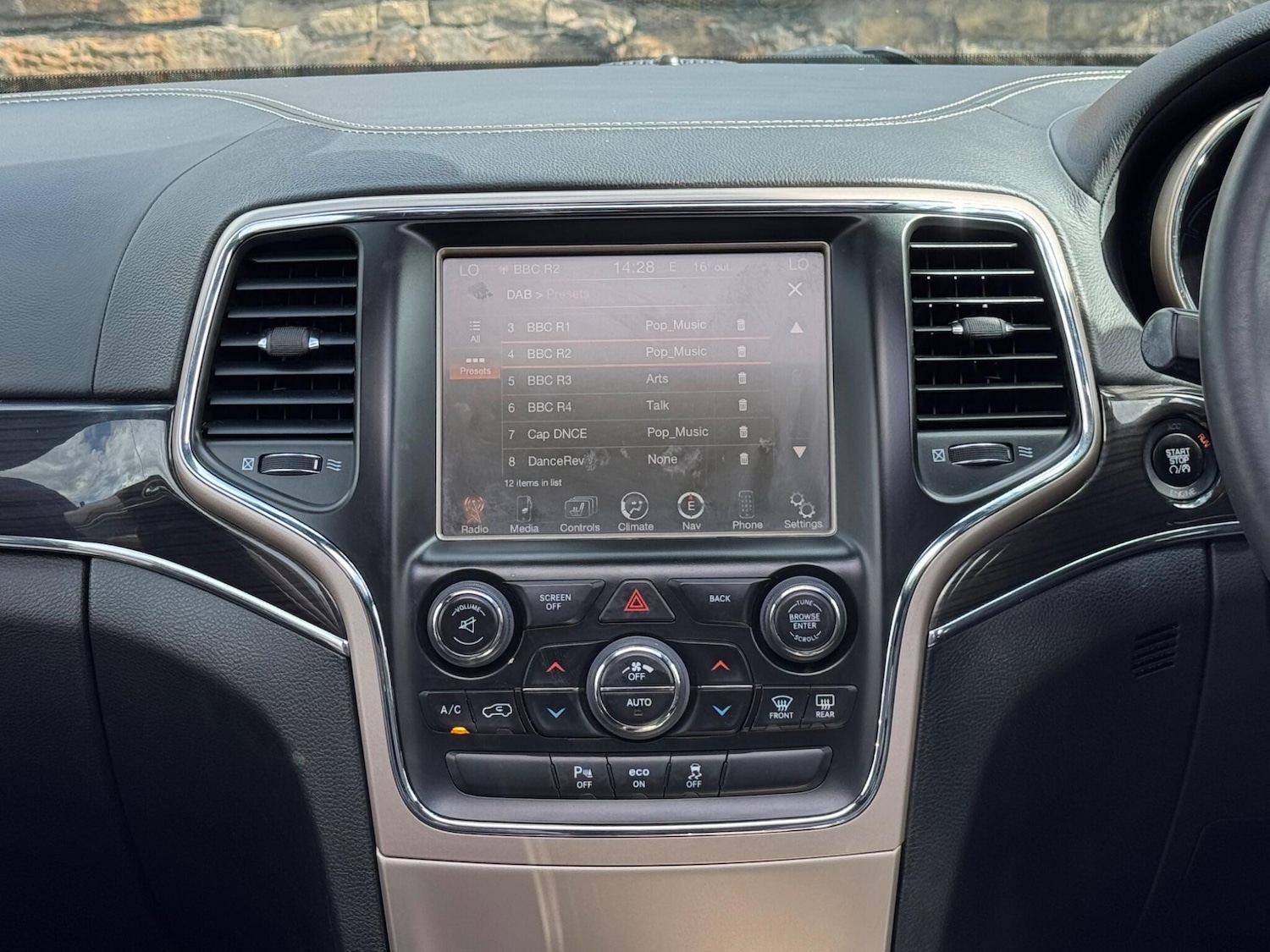 Used Jeep Grand Cherokee 2014 for sale - 76161116: Photo 30