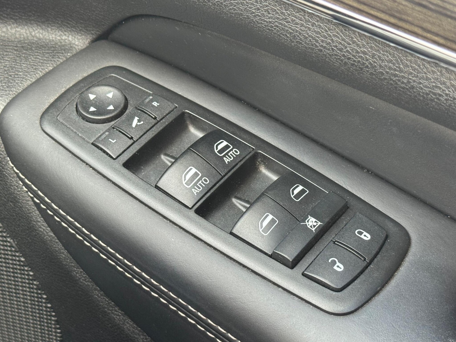 Used Jeep Grand Cherokee 2014 for sale - 76161116: Photo 53