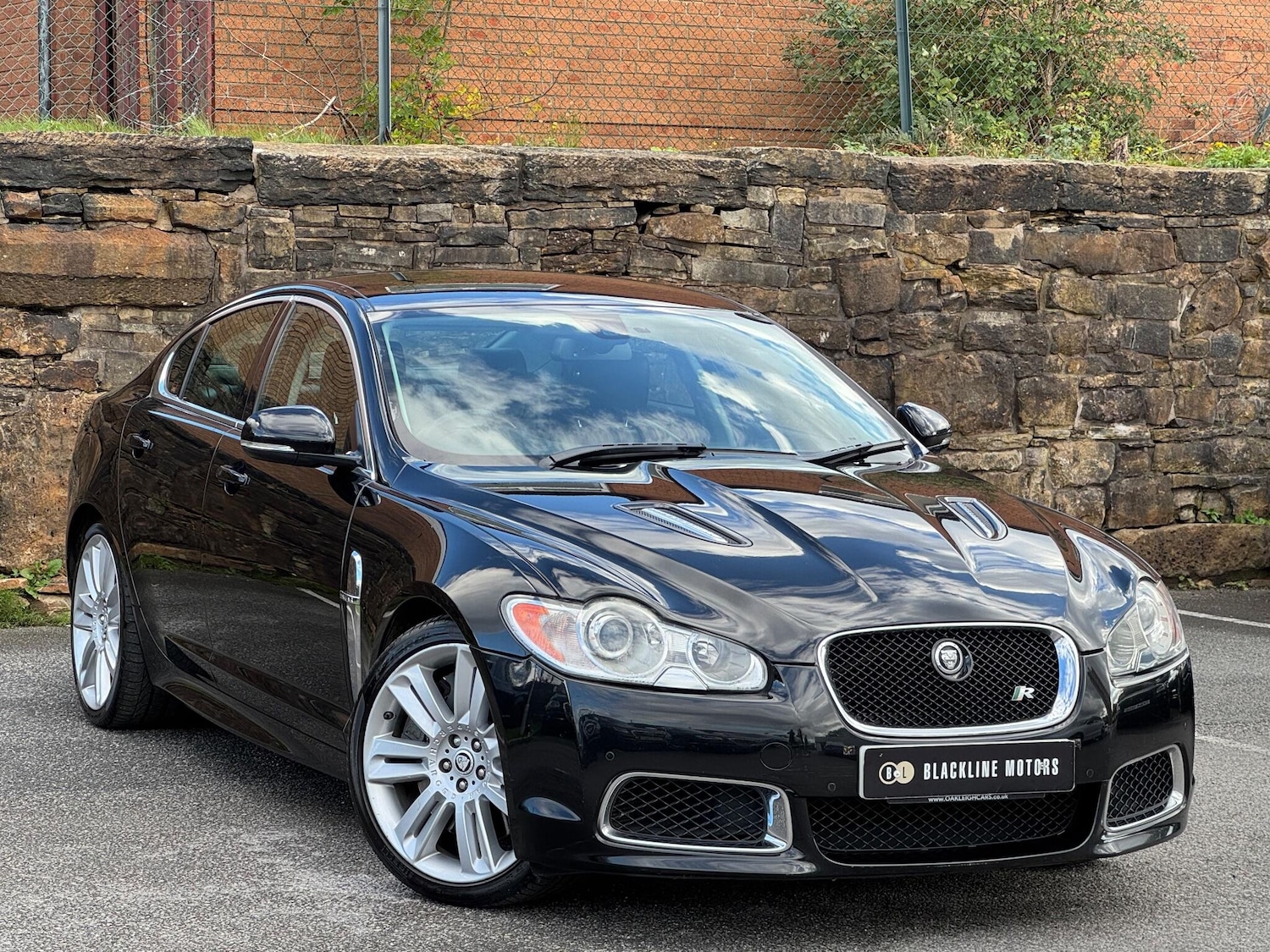 Used Jaguar XF 2010 for sale - 76161053: Photo 1