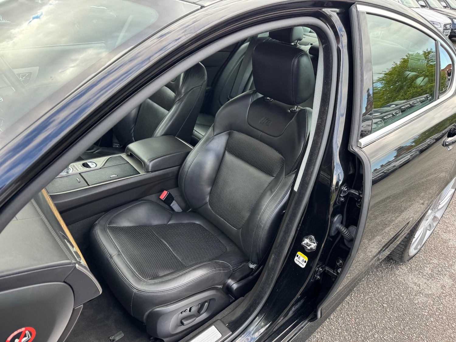 Used Jaguar XF 2010 for sale - 76161053: Photo 17