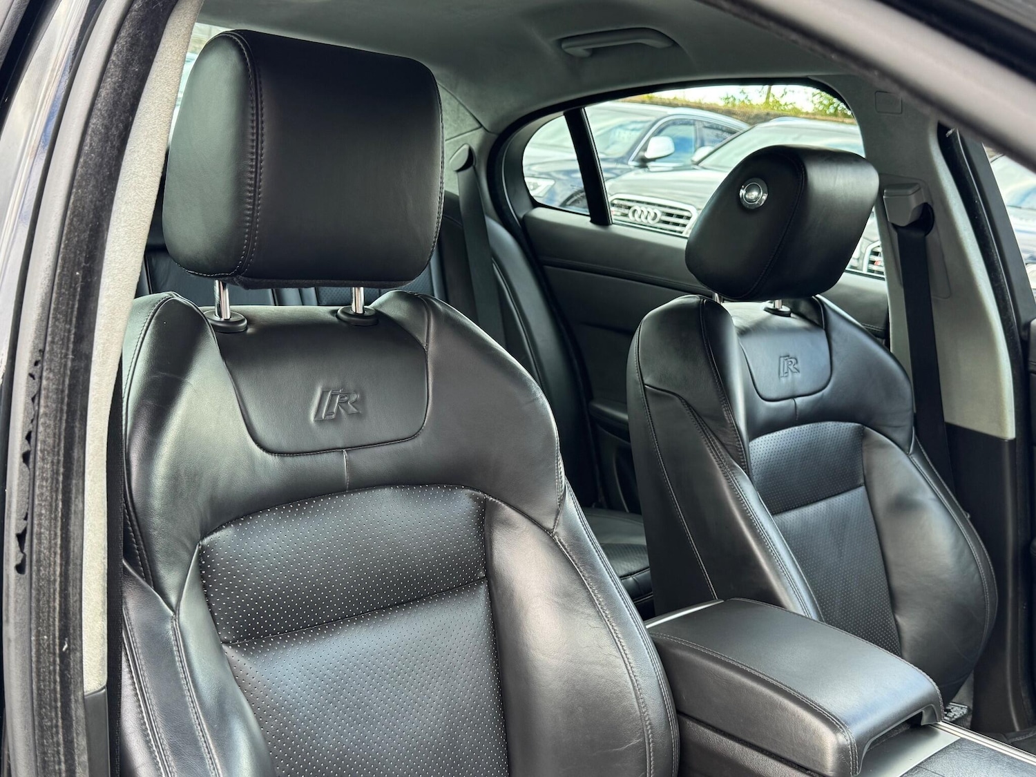 Used Jaguar XF 2010 for sale - 76161053: Photo 18