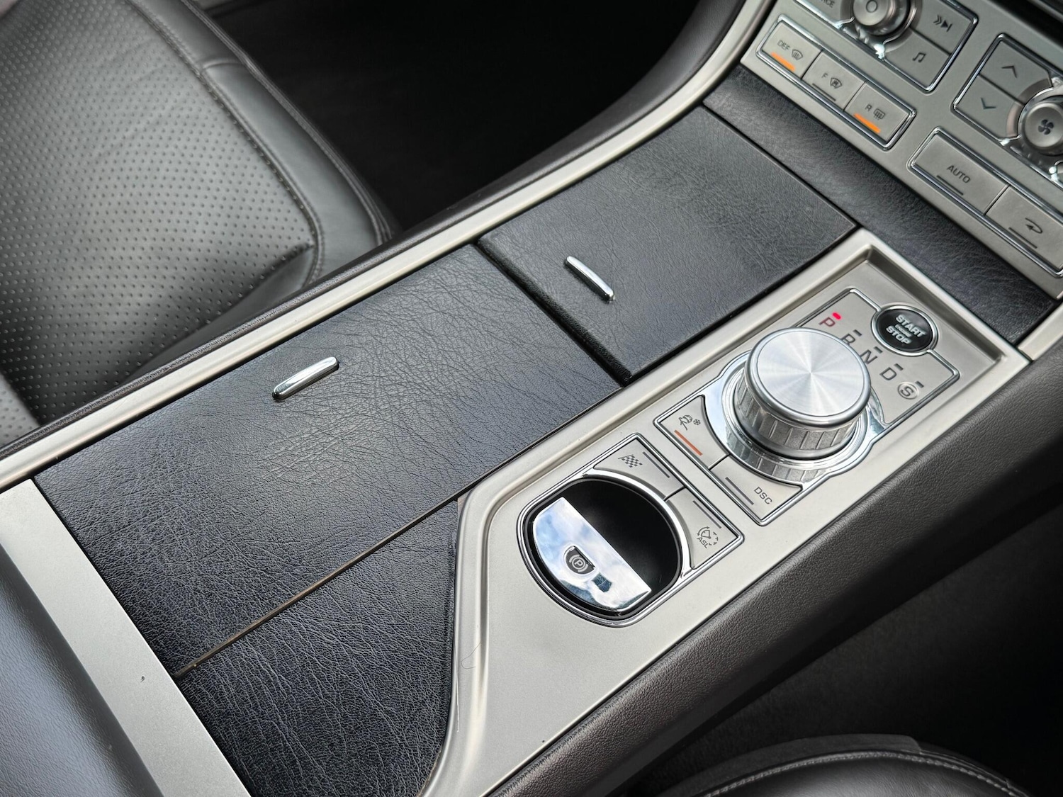Used Jaguar XF 2010 for sale - 76161053: Photo 36