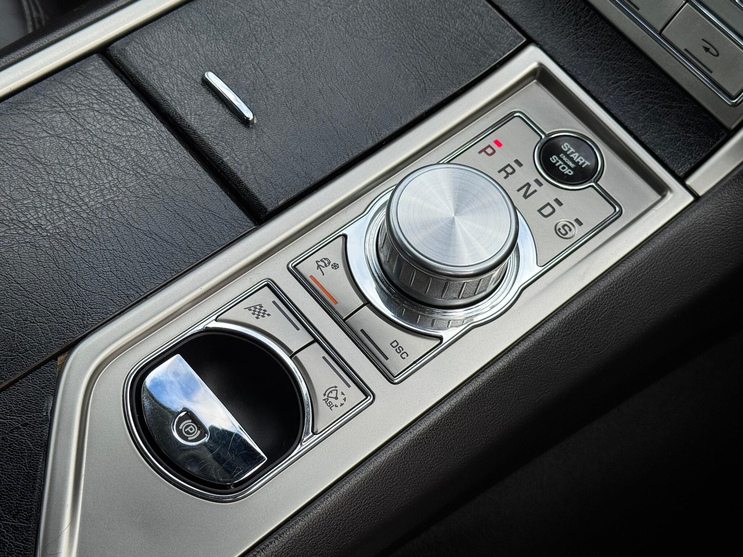 Used Jaguar XF 2010 for sale - 76161053: Photo 37
