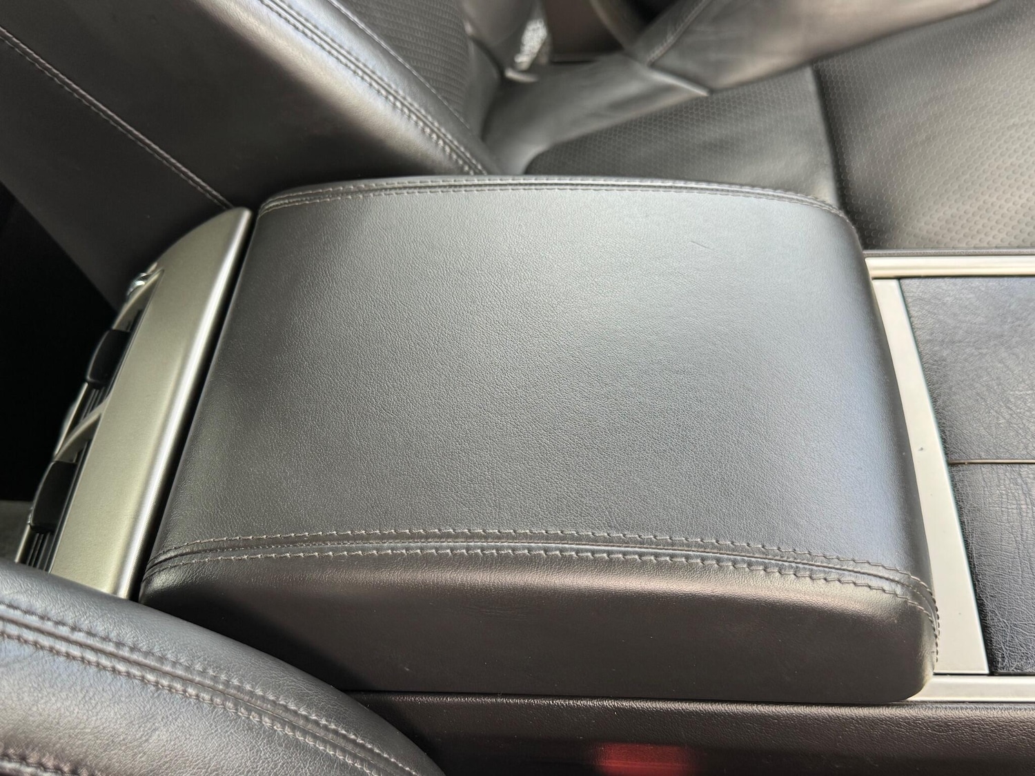 Used Jaguar XF 2010 for sale - 76161053: Photo 41