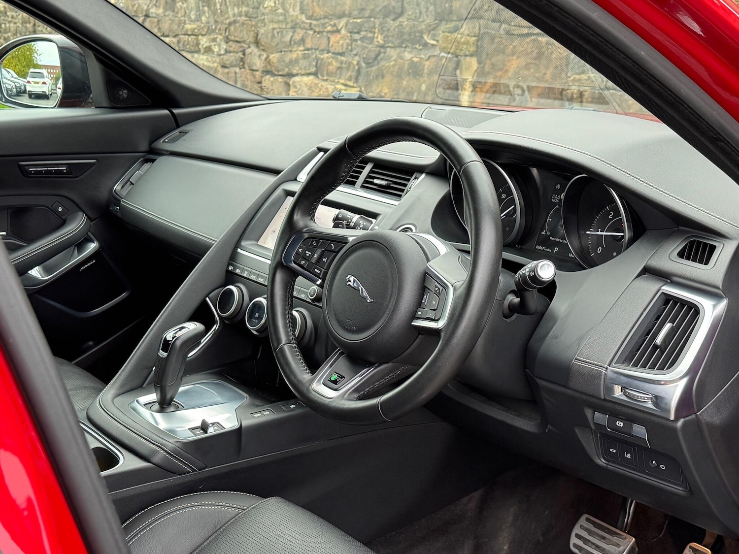 Used Jaguar E-Pace 2019 for sale - 76161060: Photo 11