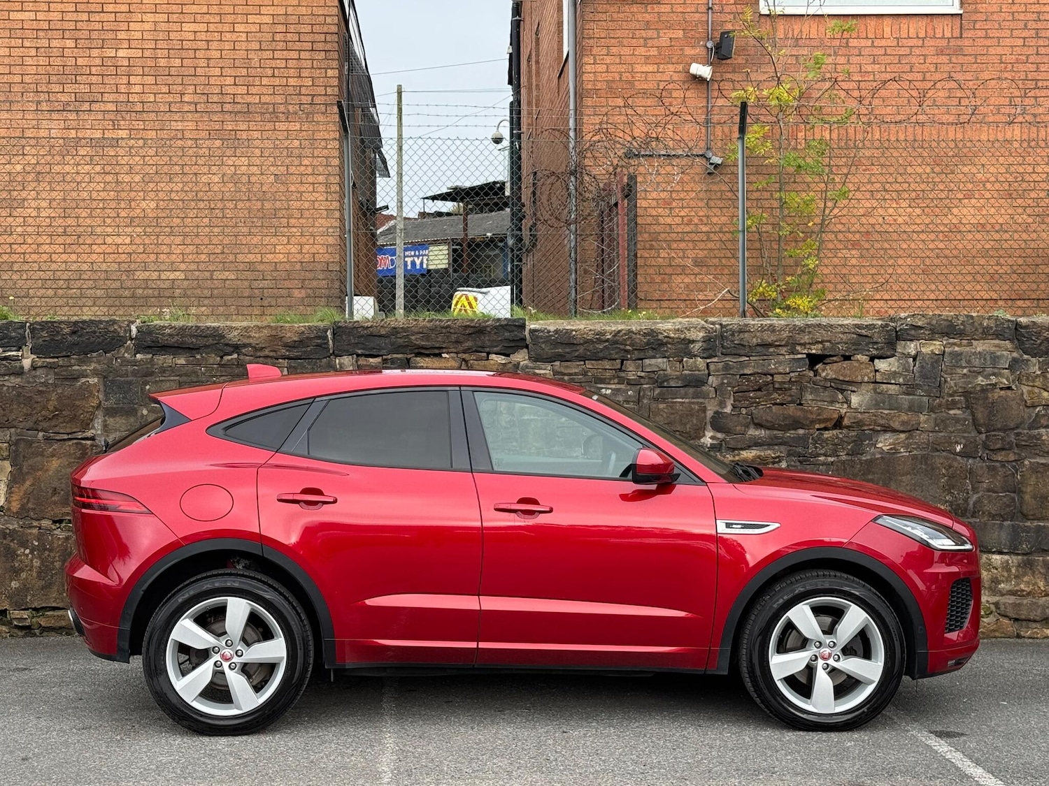 Used Jaguar E-Pace 2019 for sale - 76161060: Photo 8
