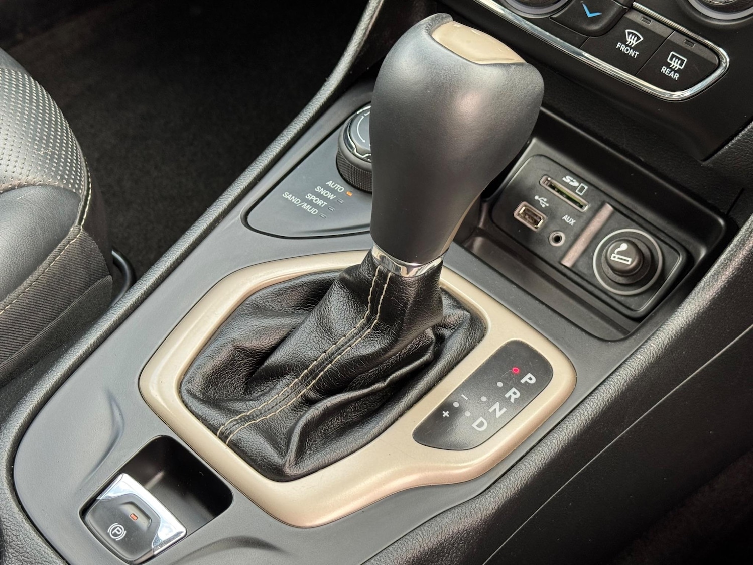 Used Jeep Cherokee 2016 for sale - 76161062: Photo 42