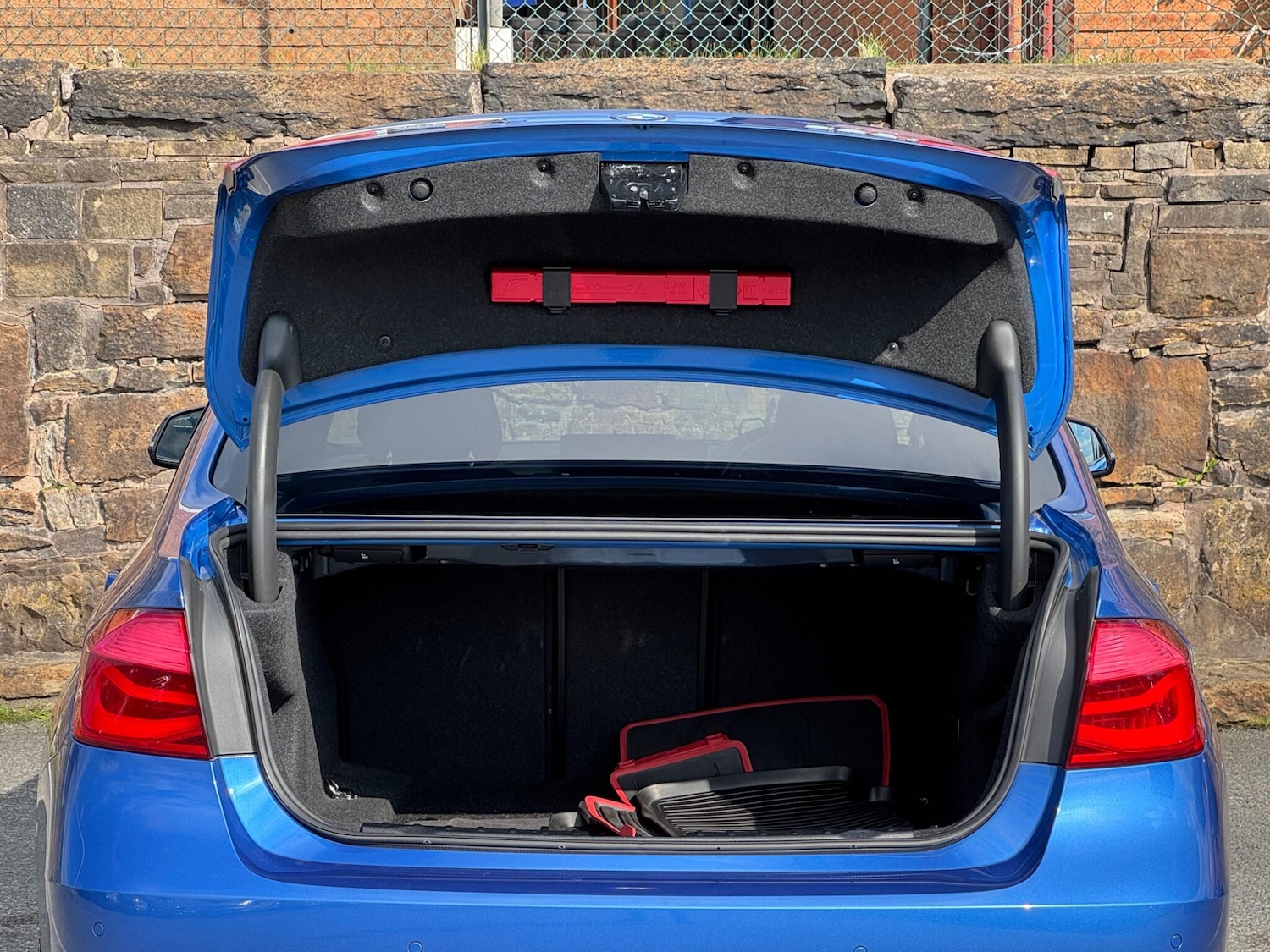 Used BMW 3 Series 2016 for sale - 76161030: Photo 21