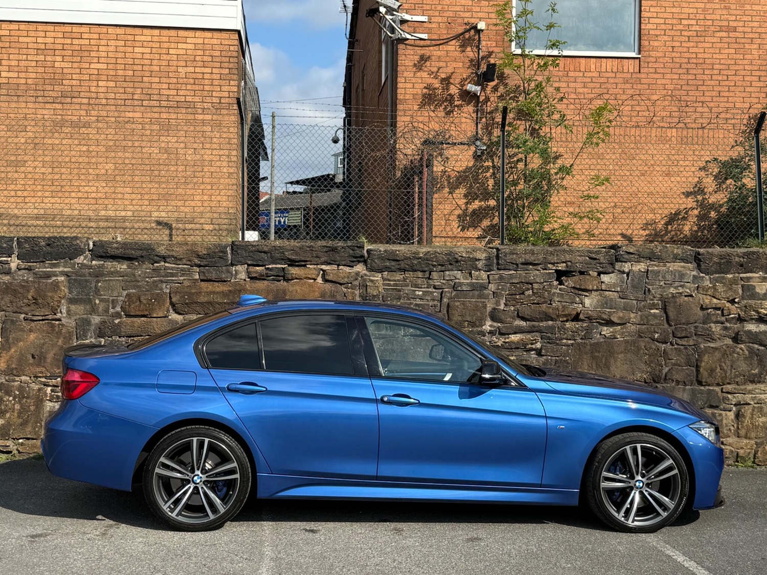 Used BMW 3 Series 2016 for sale - 76161030: Photo 8