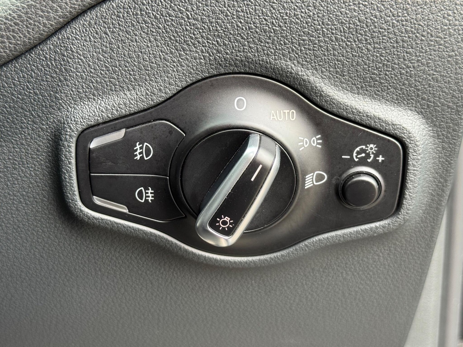 Used Audi SQ5 2014 for sale - 76161029: Photo 51