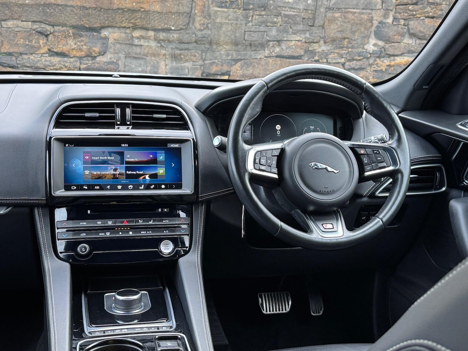 Used Jaguar F-Pace 2017 for sale - 76360963: Photo 22