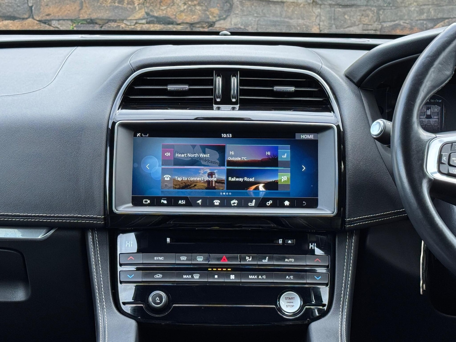 Used Jaguar F-Pace 2017 for sale - 76360963: Photo 25