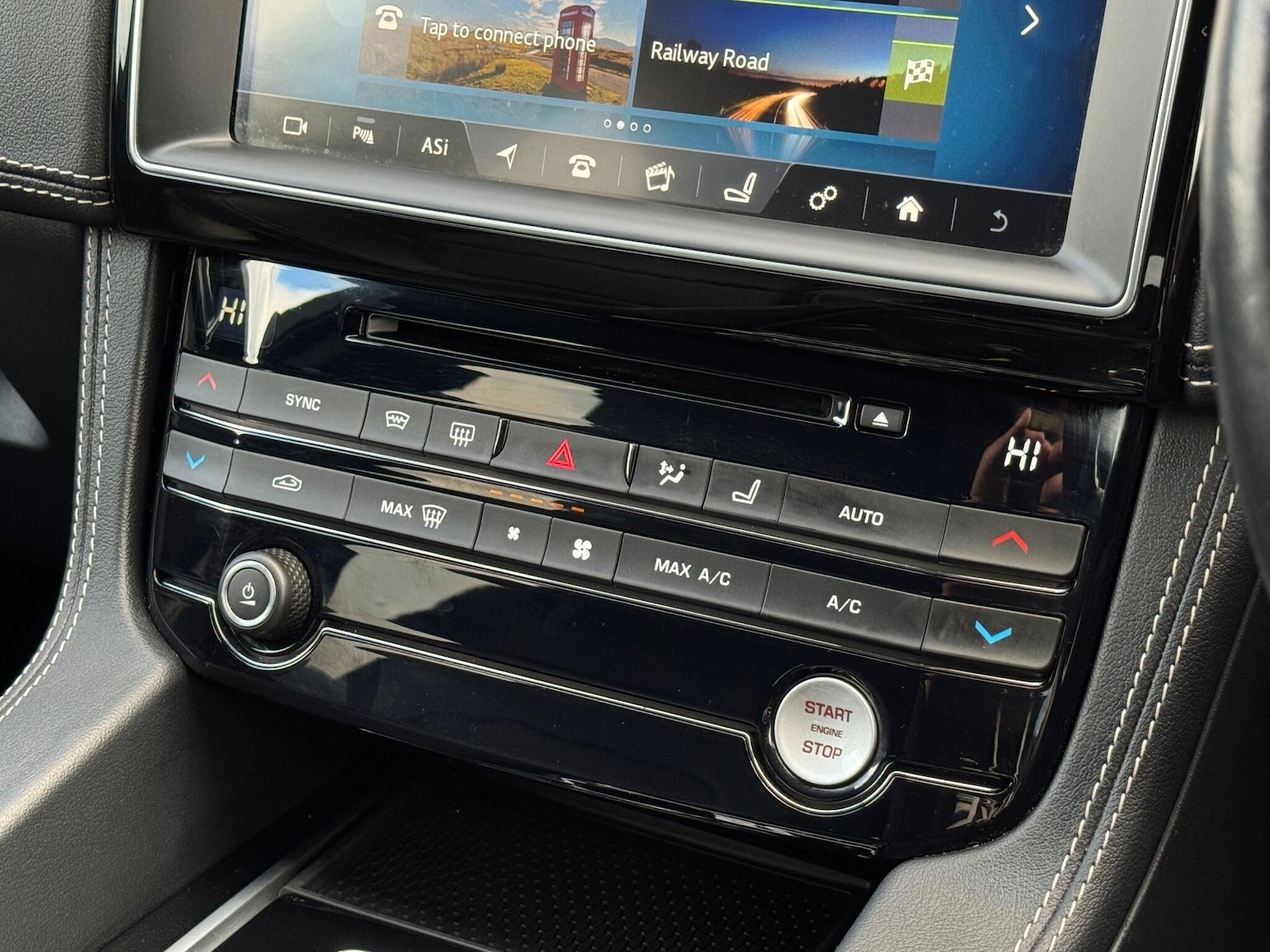 Used Jaguar F-Pace 2017 for sale - 76360963: Photo 38