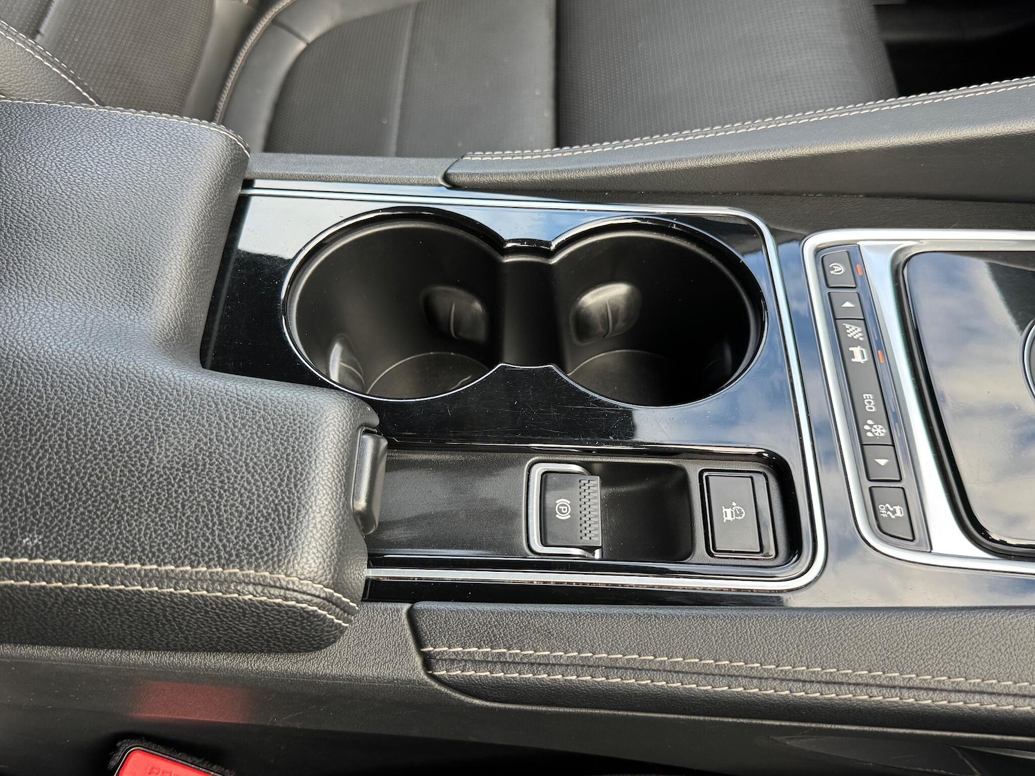 Used Jaguar F-Pace 2017 for sale - 76360963: Photo 42