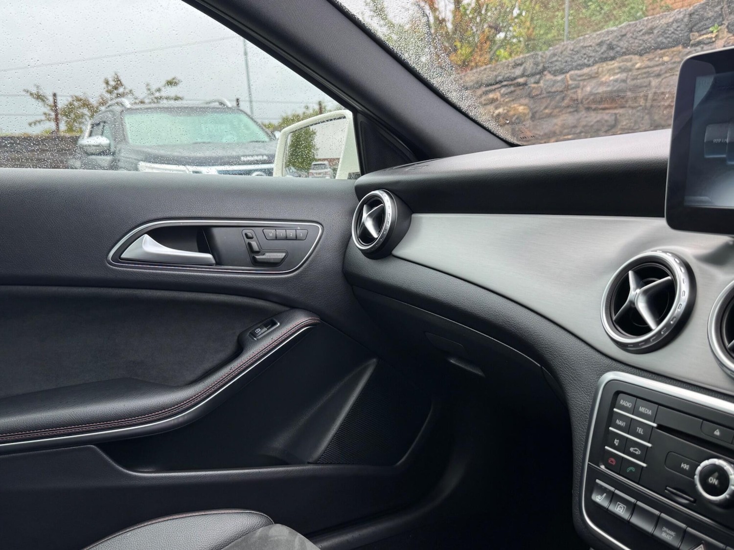 Used Mercedes-Benz GLA 2017 for sale - 76161026: Photo 49