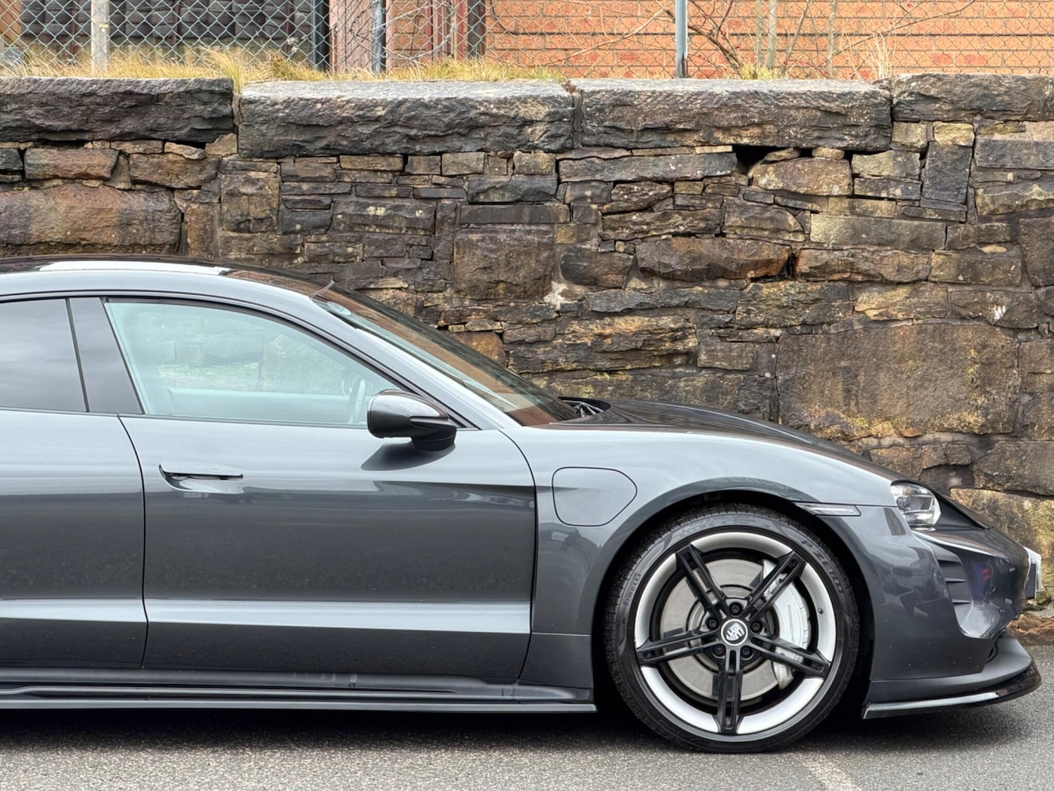 Used Porsche Taycan 2020 for sale - 77358995: Photo 12