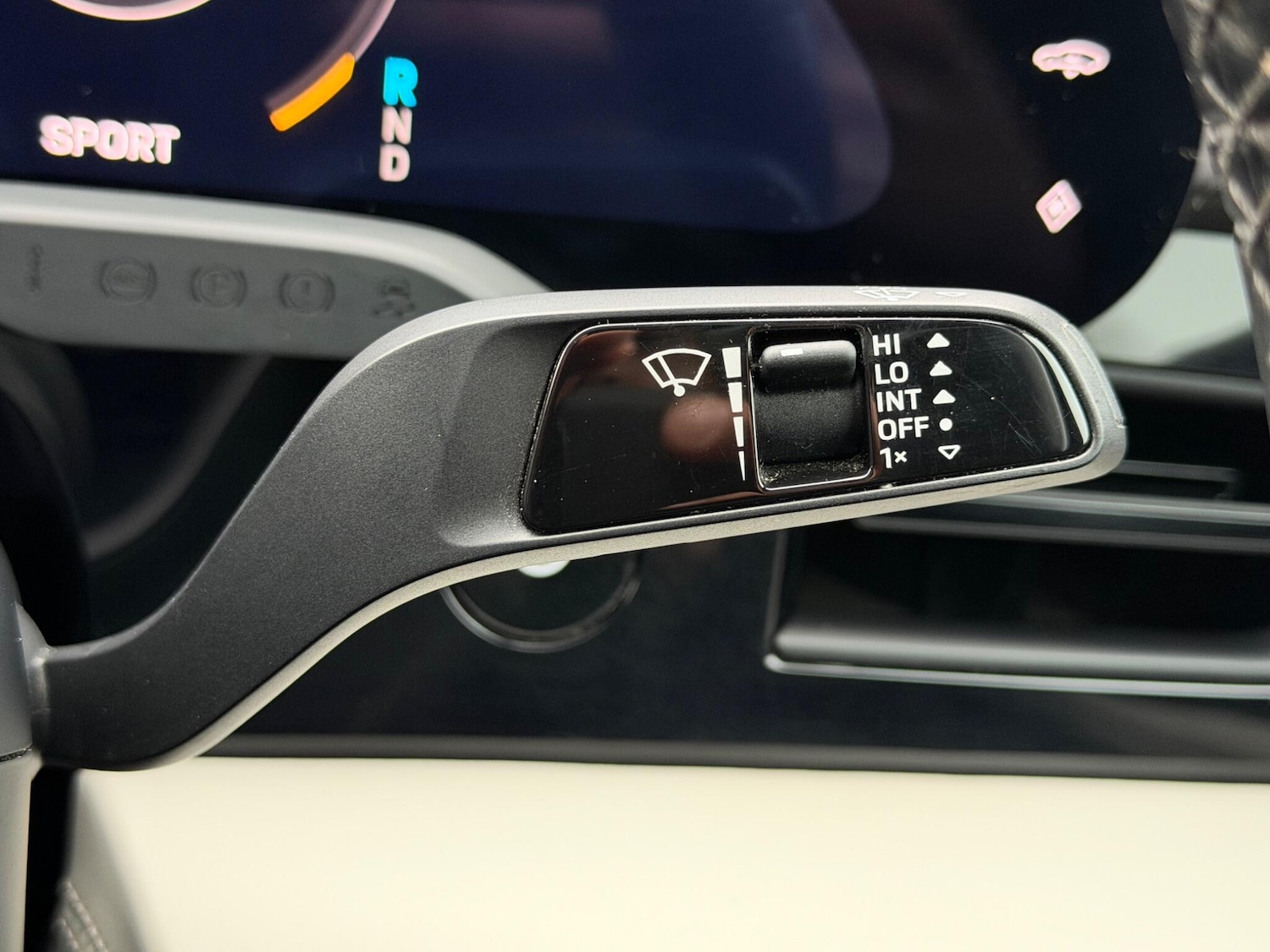 Used Porsche Taycan 2020 for sale - 77358995: Photo 61