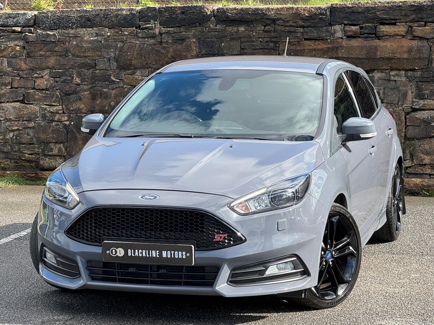 Used Ford Focus 2017 for sale - 76161071: Photo 3