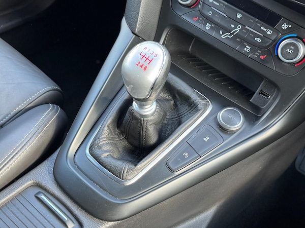 Used Ford Focus 2017 for sale - 76161071: Photo 40