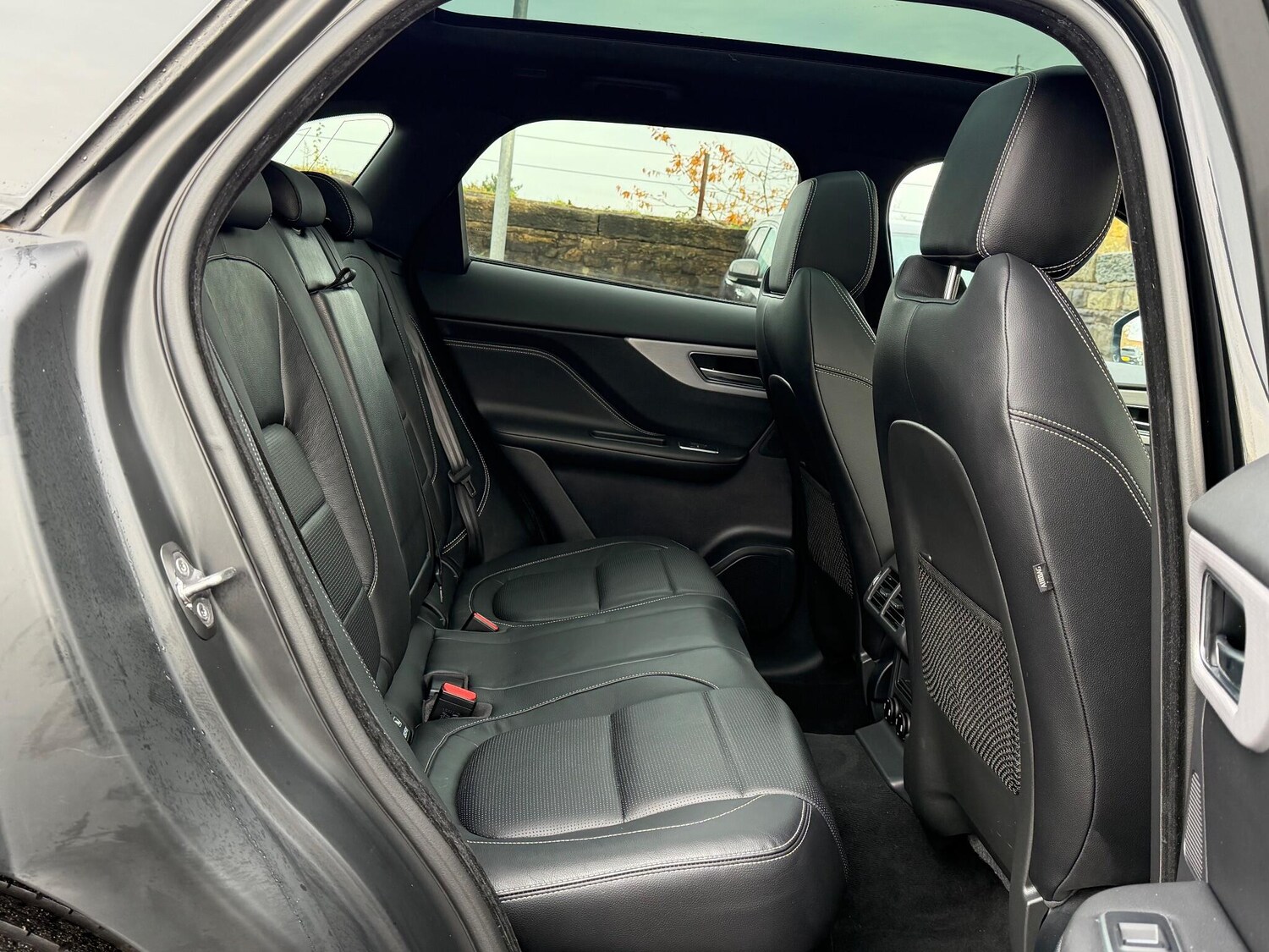 Used Jaguar F-Pace 2017 for sale - 76349364: Photo 20