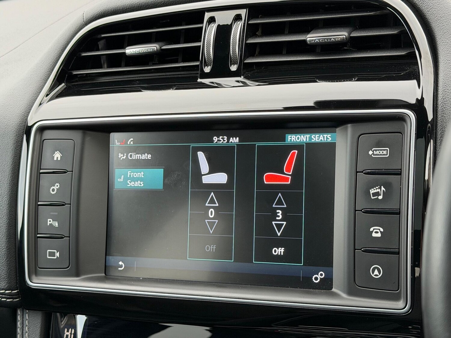 Used Jaguar F-Pace 2017 for sale - 76349364: Photo 33