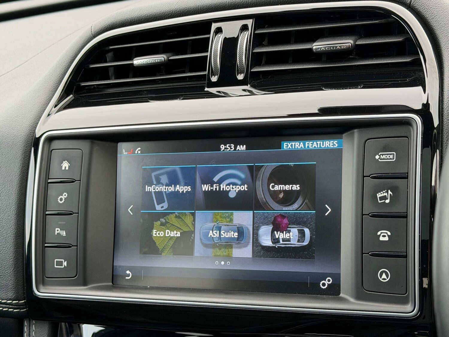 Used Jaguar F-Pace 2017 for sale - 76349364: Photo 38