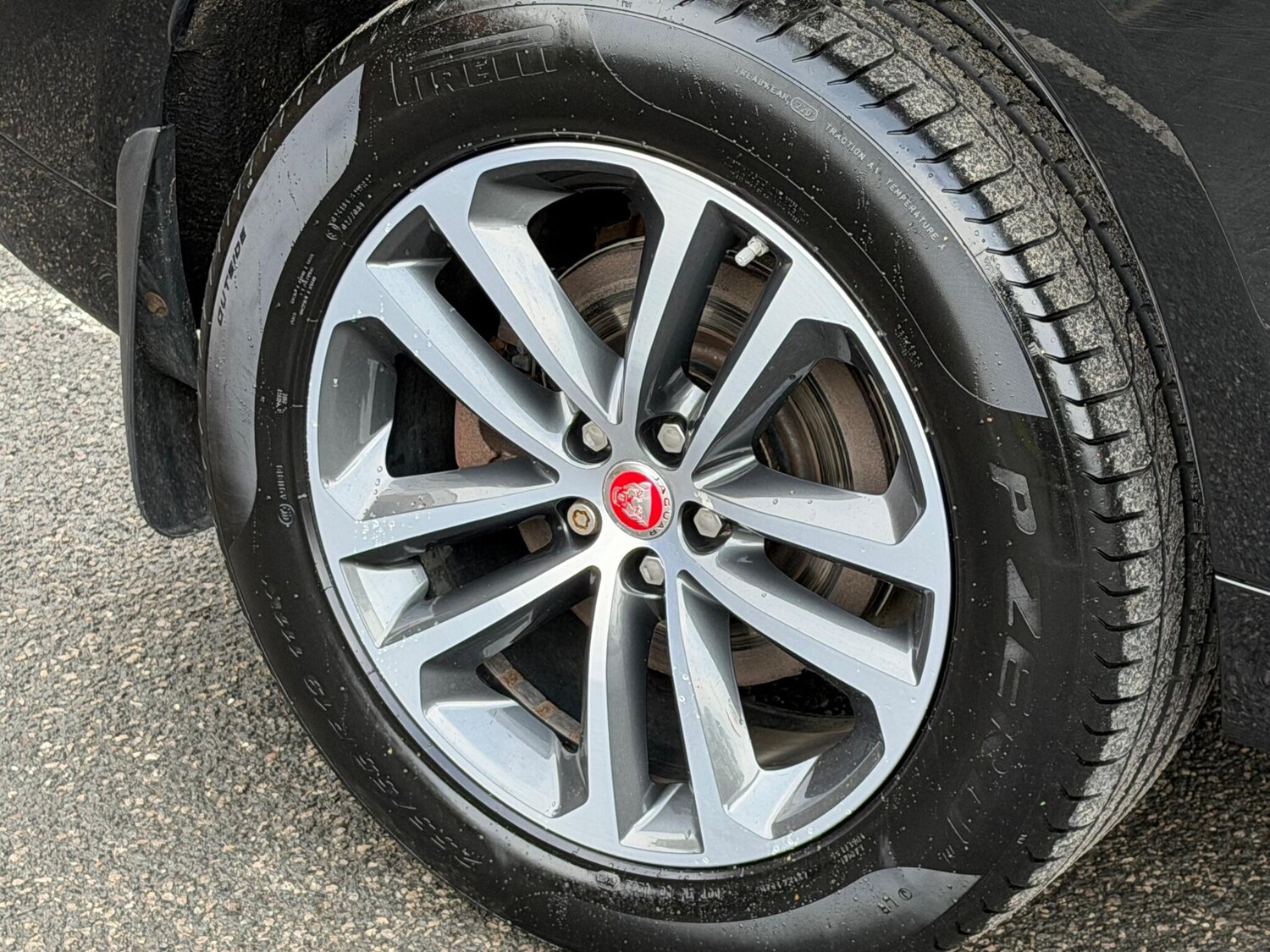 Used Jaguar F-Pace 2017 for sale - 76349364: Photo 55